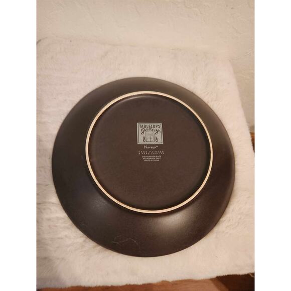 Tabletops Gallery Set 2 Navajo Hand Painted Sedona Red Rock Salad Plate & Bowl - Picture 5 of 5